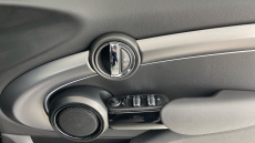 MINI Hatchback 1.5 Cooper Exclusive Premium 5dr Petrol Hatchback